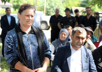 Ağcabədi Rayon İcra Hakimiyyətinin başçısı Rafil Hüseynovun Şahsevən kəndində səyyar qəbul-görüşü keçirilmişdir.