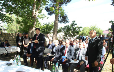 Ağcabədi Rayon İcra Hakimiyyətinin başçısı Rafil Hüseynovun Şahsevən kəndində səyyar qəbul-görüşü keçirilmişdir.