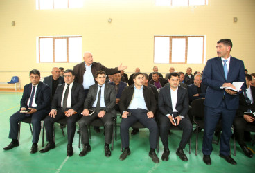 Şərəfxanlı kəndində Ağcabədi Rayon İcra Hakimiyyətinin başçısı Rafil Hüseynovun səyyar qəbul-görüşü keçirilmişdir.