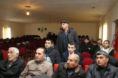 Ağcabədi Rayon İcra Hakimiyyətinin başçısı Rafil Hüseynovun Hacıbədəlli kəndində səyyar qəbul-görüşü keçirilmişdir.