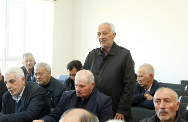 Ağcabədi Rayon İcra Hakimiyyətinin başçısı Rafil Hüseynovun Salmanbəyli kəndində səyyar qəbul-görüşü keçirilmişdir.