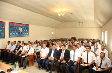 Ağcabədi Rayon İcra Hakimiyyətinin başçısı Cəfərbəyli kəndində səyyar qəbul-görüş keçirib