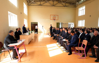 Ağcabədi Rayon İcra Hakimiyyətinin başçısı Rafil Hüseynovun Mehrablı kəndində səyyar qəbul-görüşü keçirilmişdir.