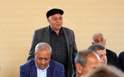 Ağcabədi Rayon İcra Hakimiyyətinin başçısı Rafil Hüseynovun Mehrablı kəndində səyyar qəbul-görüşü keçirilmişdir.