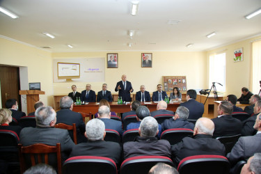 Ağcabədi Rayon İcra Hakimiyyətinin başçısı Rafil Hüseynovun Təzəkənd kəndində səyyar qəbul-görüşü keçirilmişdir.