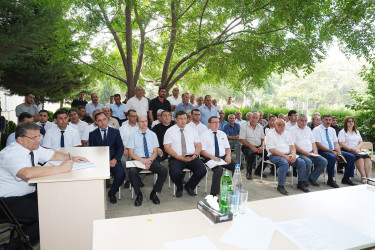 Ağcabədi Rayon İcra Hakimiyyətinin başçısı Rafil Hüseynov Yuxarı Qiyaməddinli kəndində səyyar qəbul-görüş keçirib