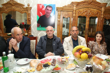 Müqəddəs Ramazan ayı münasibətilə şəhid Anar Cəfərovun ailəsində iftar süfrəsi təşkil edilib.