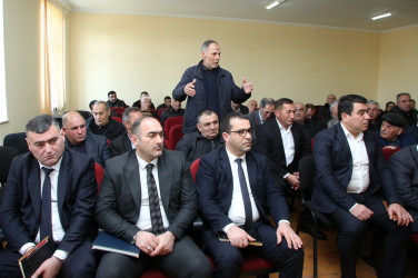 Ağcabədi Rayon İcra Hakimiyyətinin başçısı Rafil Hüseynovun Təzəkənd kəndində səyyar qəbul-görüşü keçirilmişdir.