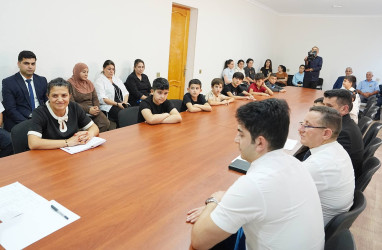 Ağcabədidə yeni tədris ili ilə bağlı şəhid övladları ilə görüş keçirilmişdir.