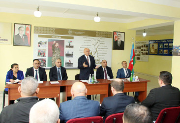 Ağcabədi Rayon İcra Hakimiyyətinin başçısı Rafil Hüseynov Şahsevən Təzəkənd kəndində sakinlərlə səyyar qəbul-görüş keçirib.