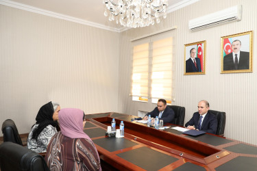 Əmək və Əhalinin Sosial Müdafiəsi Nazirliyinin Aparatının rəhbəri Fuad Musayev Ağcabədi rayonunda sakinləri qəbul edib.