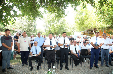 Ağcabədi Rayon İcra Hakimiyyətinin başçısı Rafil Hüseynovun Şərəfxanlı kəndində səyyar qəbul-görüşü keçirilmişdir