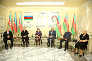 “Şəhərsalma və Memarlıq” ili çərçivəsində 15 May – Beynəlxalq Ailə Gününə həsr olunmuş “Nəsilləri birləşdirən ailə dəyərləri” adlı tədbir keçirilmişdir.
