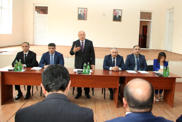 Muğanlı kəndində Ağcabədi Rayon İcra Hakimiyyətinin başçısı Rafil Hüseynovun səyyar qəbul-görüşü keçirilmişdir.