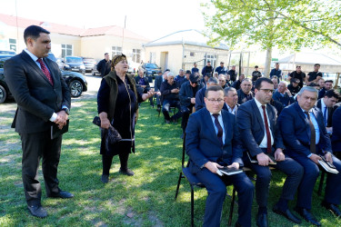 Ağcabədi Rayon İcra Hakimiyyətinin başçısı Rafil Hüseynovun Aşağı Avşar kəndində səyyar qəbul-görüşü keçirilmişdir.