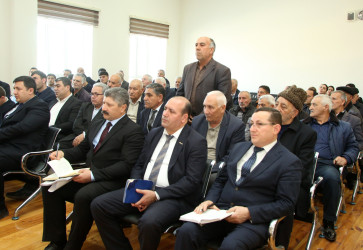 Ağcabədi Rayon İcra Hakimiyyətinin başçısı Rafil Hüseynovun Salmanbəyli kəndində səyyar qəbul-görüşü keçirilmişdir.