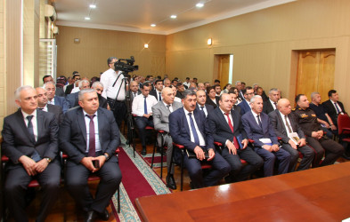 Ağcabədi Rayon İcra Hakimiyyətində mühüm məsələlərə dair Şura iclası keçirilib.