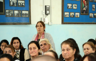Ağcabədi Rayon İcra Hakimiyyətinin başçısı Rafil Hüseynov Kəhrizli kəndində sakinlərlə səyyar qəbul-görüş keçirib.