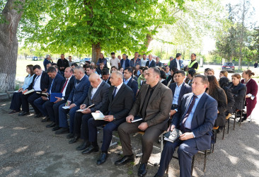 Ağcabədi Rayon İcra Hakimiyyətinin başçısı Rafil Hüseynovun Nəcəfqulubəyli kəndində səyyar qəbul-görüşü keçirilmişdir.