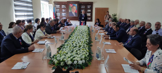 Ağcabədidə “Azərbaycan təhsilinin inkişafında Heydər Əliyev fenomeninin rolu” mövzusunda respublika elmi-praktik konfransı keçirilib