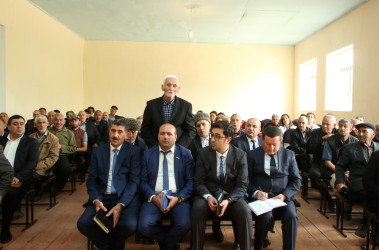 Muğanlı kəndində Ağcabədi Rayon İcra Hakimiyyətinin başçısı Rafil Hüseynovun səyyar qəbul-görüşü keçirilmişdir.