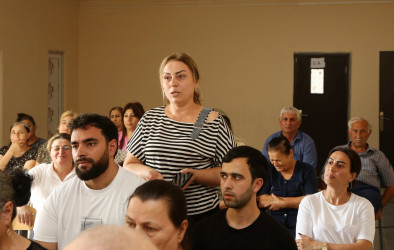 Ağcabədi Rayon İcra Hakimiyyətinin başçısı şəhər sakinləri ilə səyyar qəbul keçirib