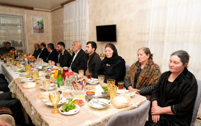 Ramazan ayında Ağcabədidə şəhid ailələri ziyarət olunub və iftar süfrələri təşkil edilib.