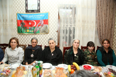 Müqəddəs Ramazan ayı münasibətilə şəhid Anar Cəfərovun ailəsində iftar süfrəsi təşkil edilib.
