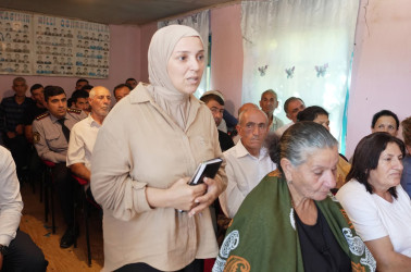 Ağcabədi Rayon İcra Hakimiyyətinin başçısı Hacılar kəndində səyyar qəbul-görüş keçirib
