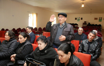 Ağcabədi Rayon İcra Hakimiyyətinin başçısı Rafil Hüseynovun Hacıbədəlli kəndində səyyar qəbul-görüşü keçirilmişdir.