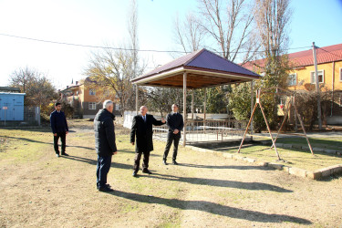 Ağcabədi şəhərinin daxili küçələrində yolların asfaltlanması işləri həyata keçirilir.