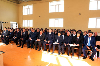 Ağcabədi Rayon İcra Hakimiyyətinin başçısı Rafil Hüseynovun Mehrablı kəndində səyyar qəbul-görüşü keçirilmişdir.