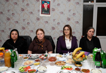 Ağcabədidə şəhid Samir Mikayıllının ailəsi iftar süfrəsi təşkil edib.
