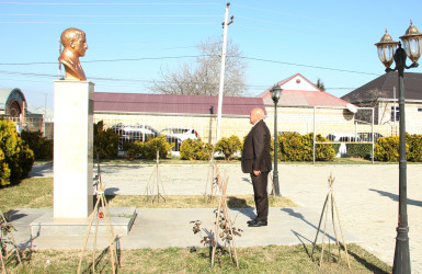 Ağcabədi Rayon İcra Hakimiyyətinin başçısı Rafil Hüseynovun Salmanbəyli kəndində səyyar qəbul-görüşü keçirilmişdir.