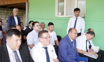 Ağcabədi Rayon İcra Hakimiyyətinin başçısı Sarvanlar kəndində səyyar qəbul keçirib