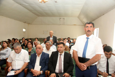 Ağcabədi Rayon İcra Hakimiyyətinin başçısı Cəfərbəyli kəndində səyyar qəbul-görüş keçirib