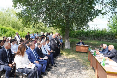 Ağcabədi Rayon İcra Hakimiyyətinin başçısı Rafil Hüseynovun Aran kəndində səyyar qəbul-görüşü keçirilmişdir.