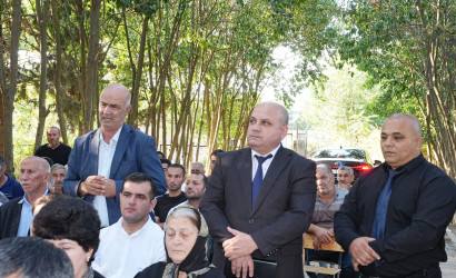 Ağcabədi Rayon İcra Hakimiyyətinin başçısı Arazbar kəndində səyyar qəbul-görüş keçirib