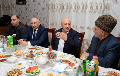 Ağcabədidə şəhid Samir Mikayıllının ailəsi iftar süfrəsi təşkil edib.